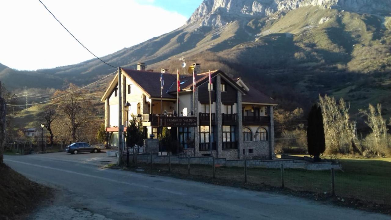 Hotel Cumbres Valdeon Posada De Valdeon Exterior foto